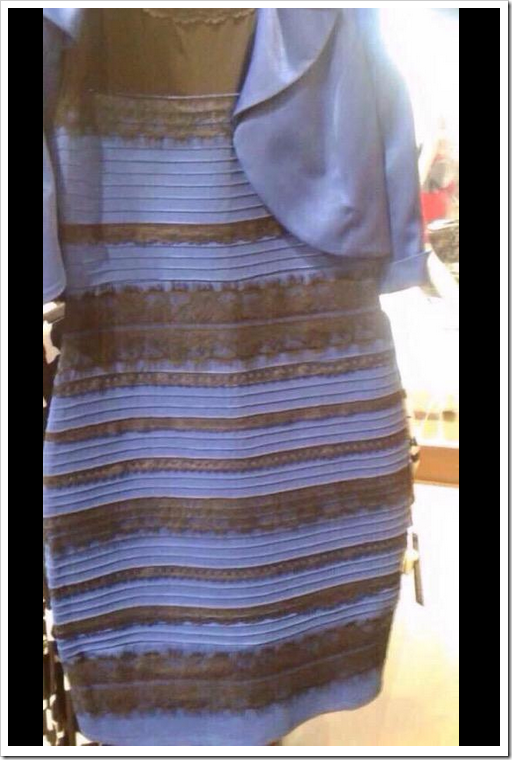 Welche Farbe Hat Dieses Kleid