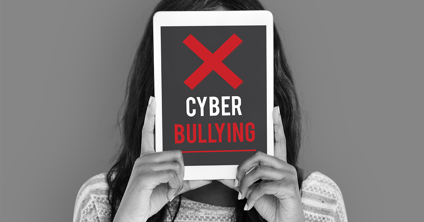 Cybermobbing: Was kann ich tun, wenn es ein Bully auf mich abgesehen hat? / Artikelbild: Rawpixel.com - Shutterstock.com