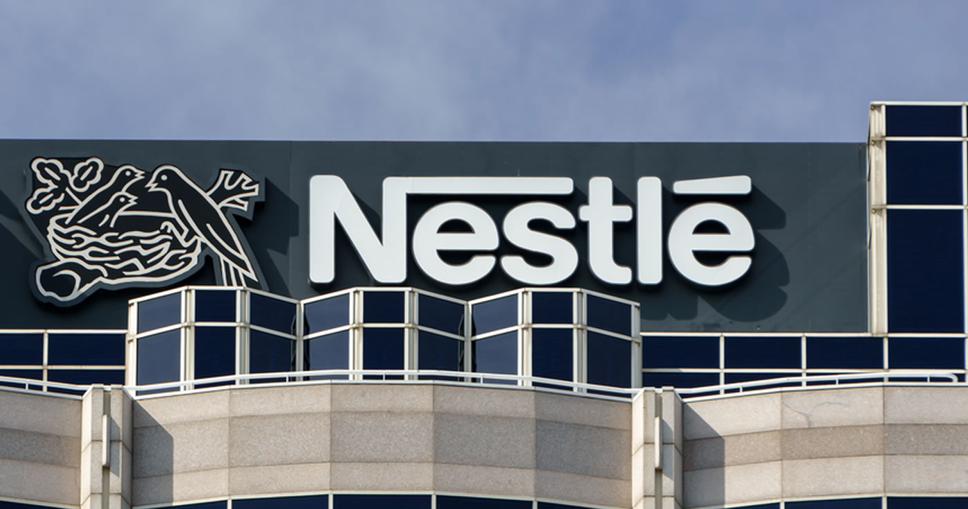 Artikelbild Nestlé: Shutterstock / Von Ken Wolter