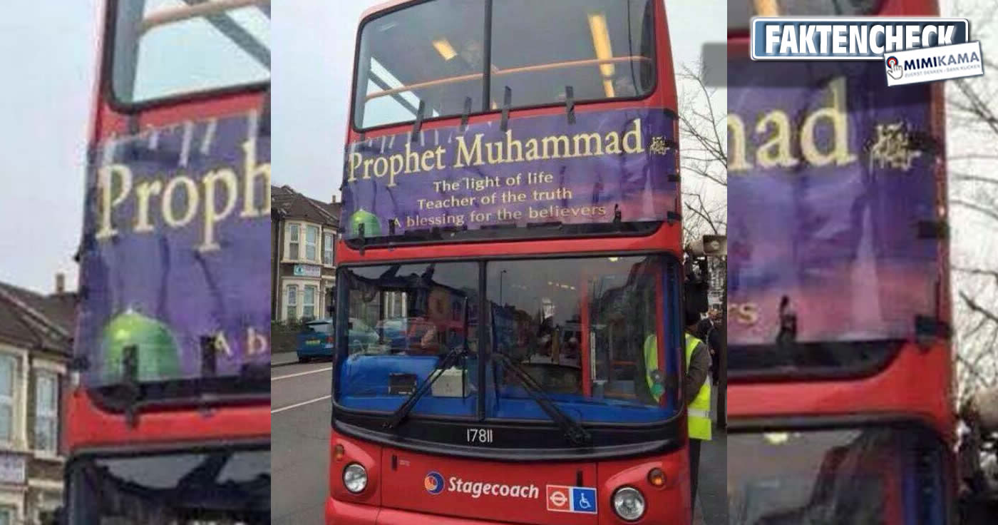 Der Doppeldecker-Bus mit dem Mohammed-Plakat