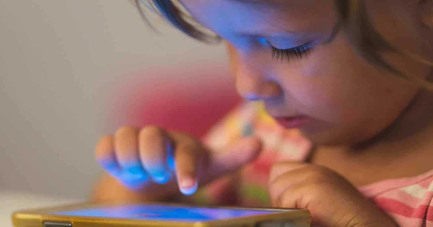 Kinder und Smartphone: Wann ist der richtige Zeitpunkt für das erste Handy?