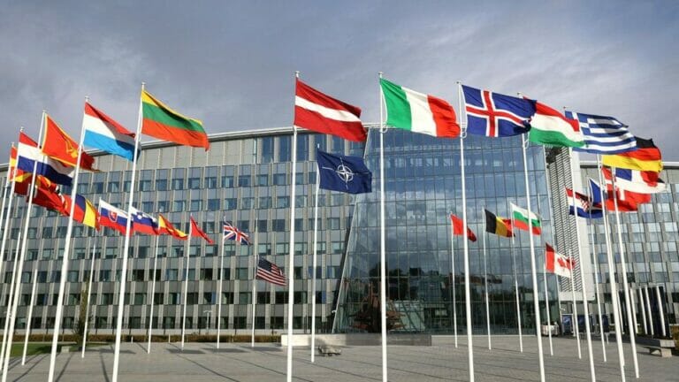 Schutz für das „IKEA-Land“: Schweden beantragt NATO-Mitgliedschaft