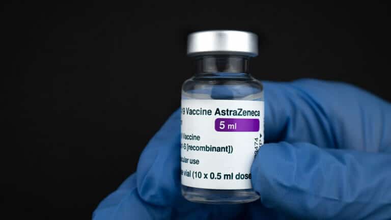 Erste Studie weist nach: Vektorimpfstoffe für Thrombozytopenie verantwortlich