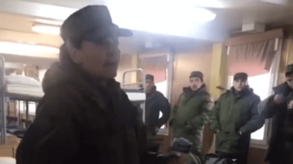 Teilmobilisierung in Russland: Soldaten sollen Binden und Tampons mitnehmen